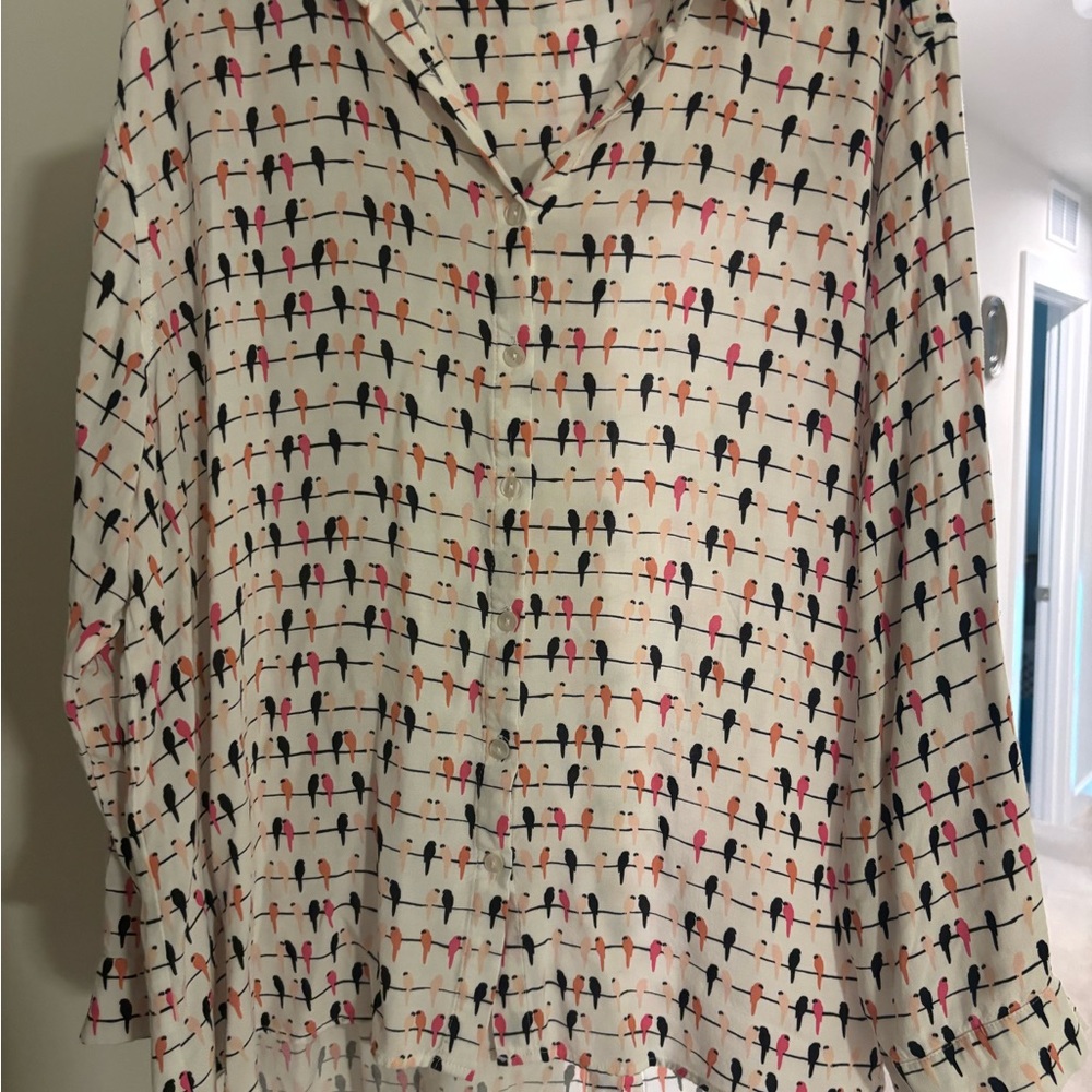 Stylish Cream Button-Up Women’s Top
